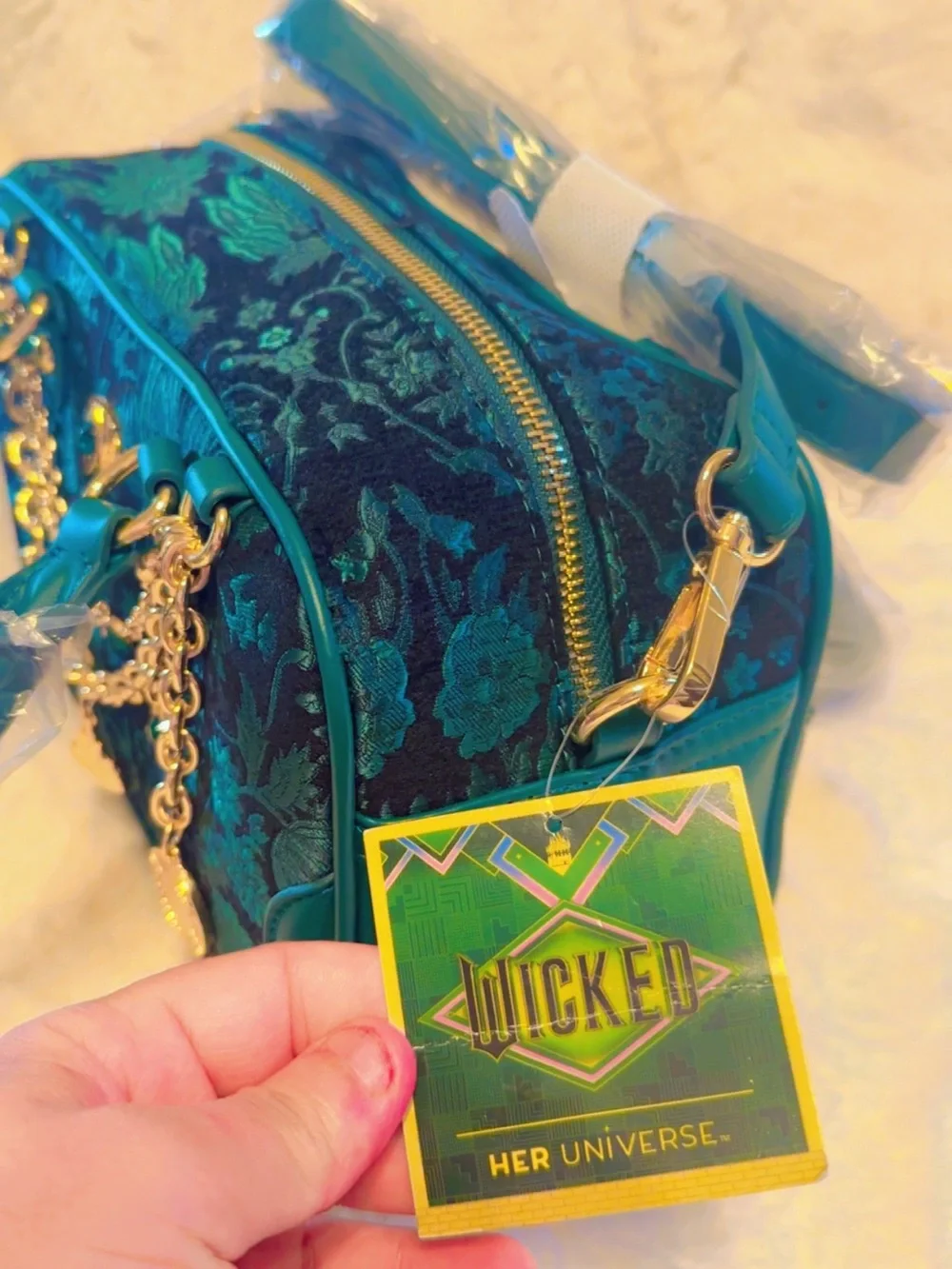 HER UNIVERSE Wicked Oz Green Floral Brocade Purse With Crossbody Strap NEW